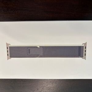 Apple Watch 49mm Green Trail Loop – M/L - Open Box, Never Used